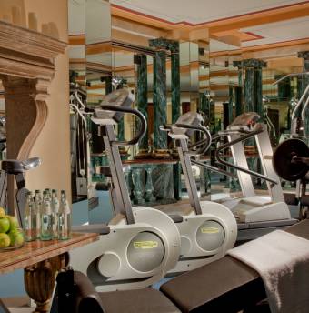 Hotel mit Fitnessraum